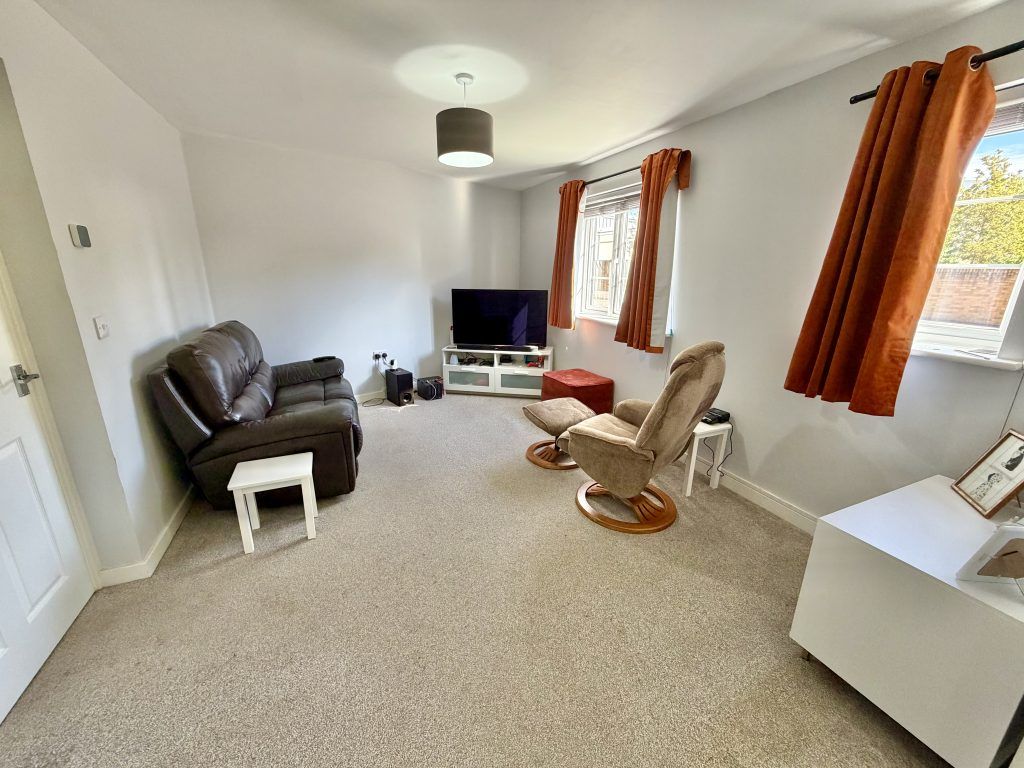 Property photo 3 of 9