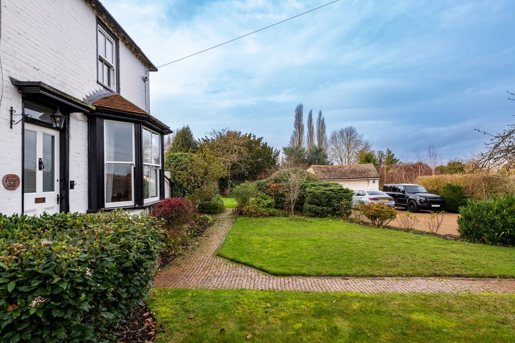 Property photo 3 of 22