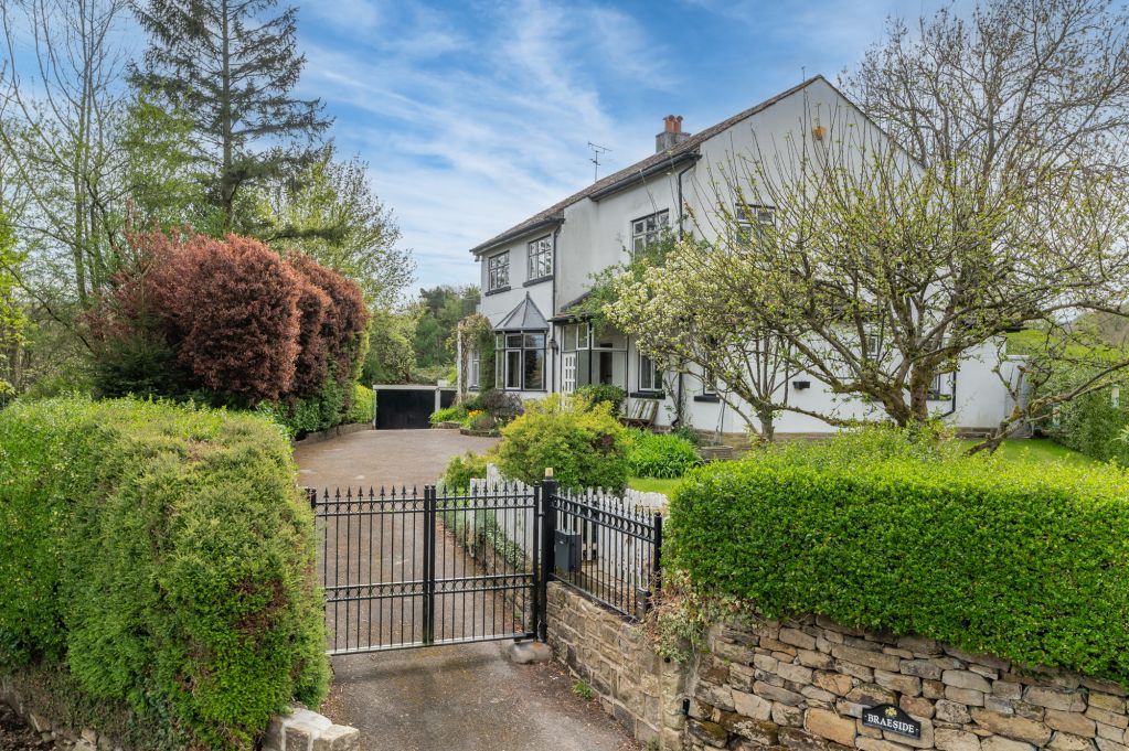 Property photo 1 of 42 Exterior