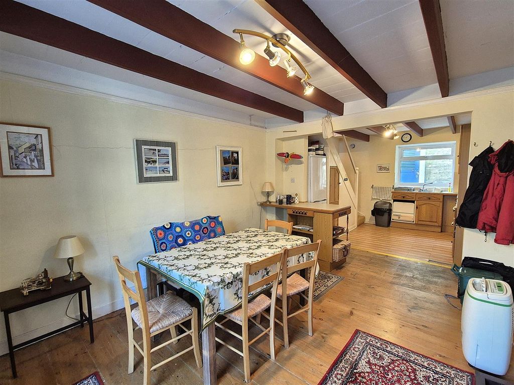 Property photo 2 of 18 Kitchen Dining Room