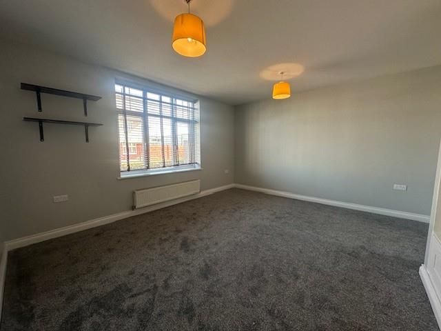 Property photo 3 of 13 Living Room.Jpg
