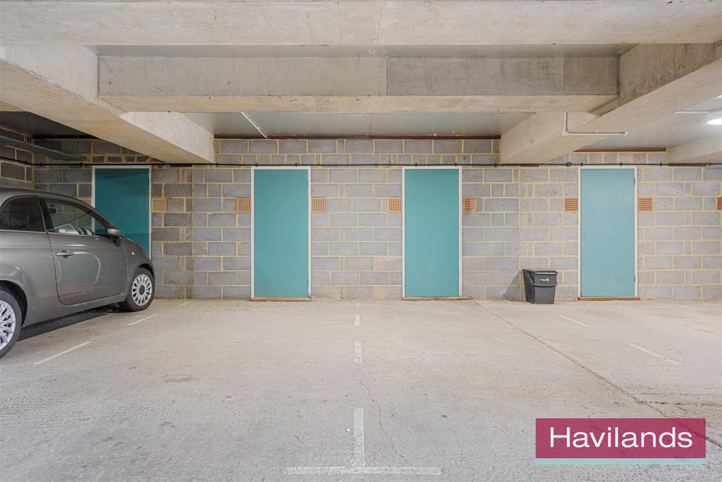 Additional image 22 of 3 bed flat for saleCrescent Road, Enfield EN2