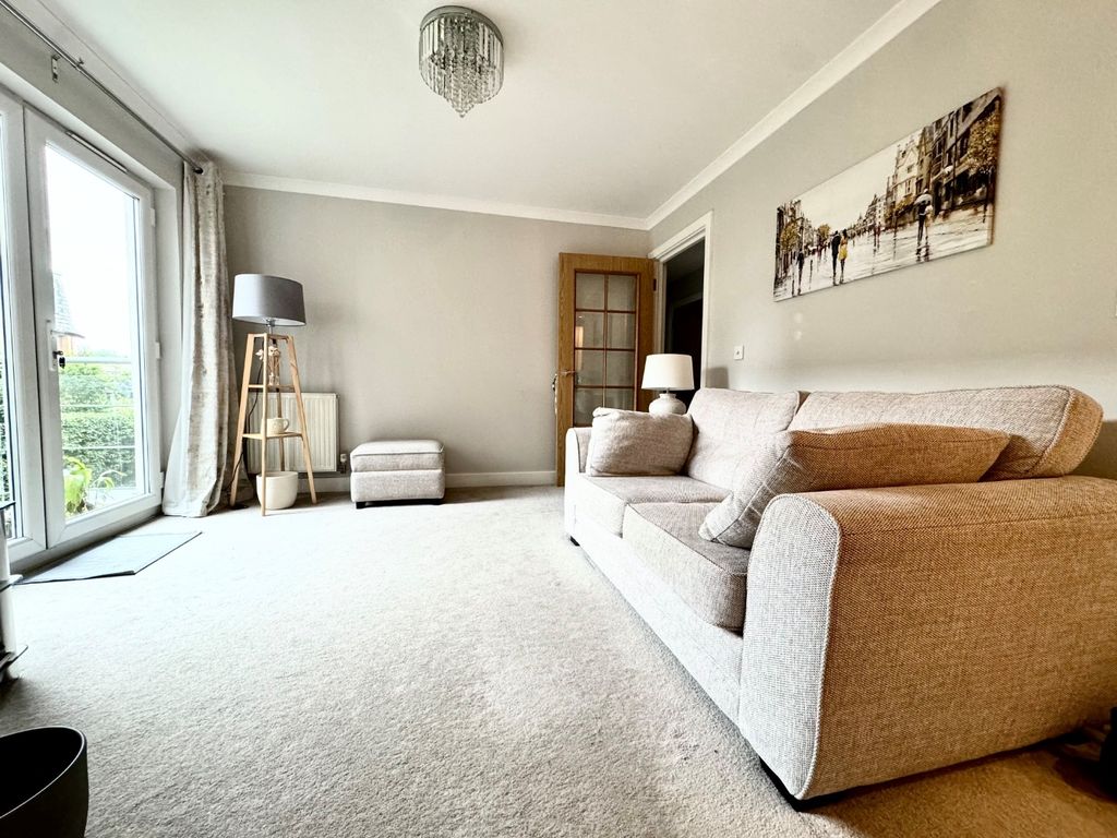 Property photo 3 of 13 3415074