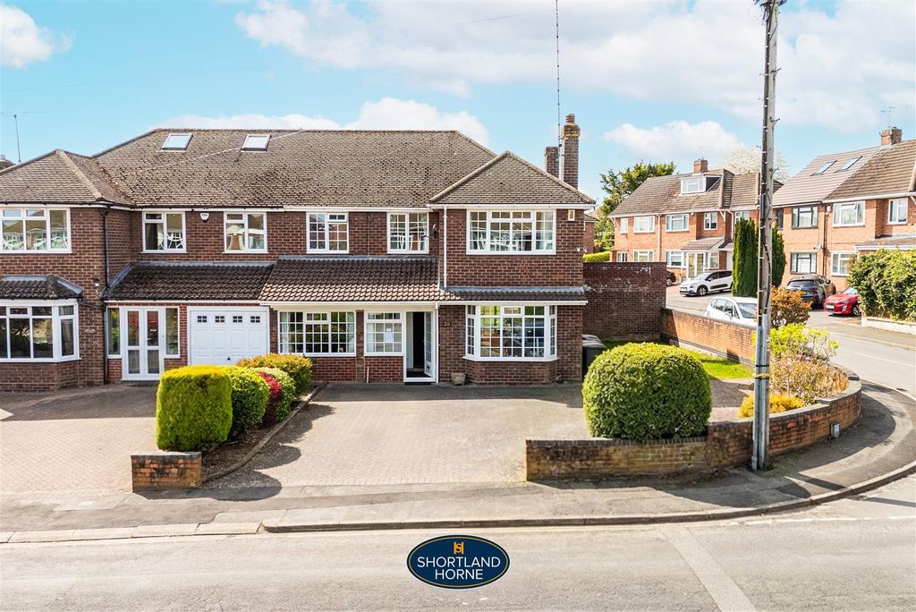 Property photo 1 of 29 Frobisher_Front.Jpg