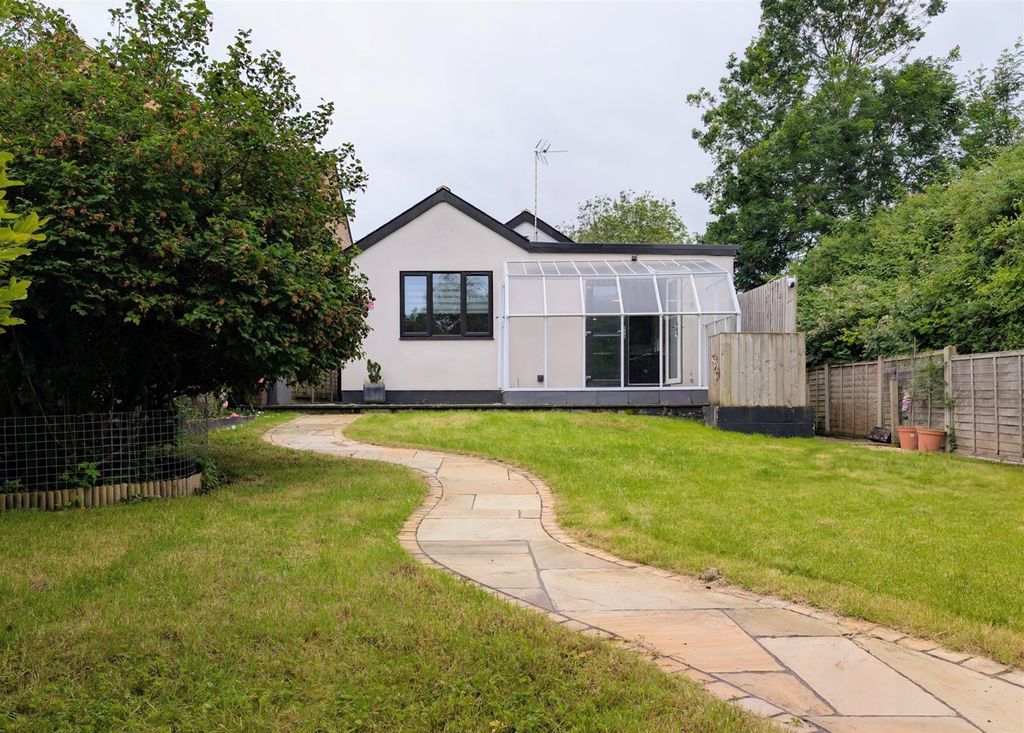 Property photo 1 of 18
