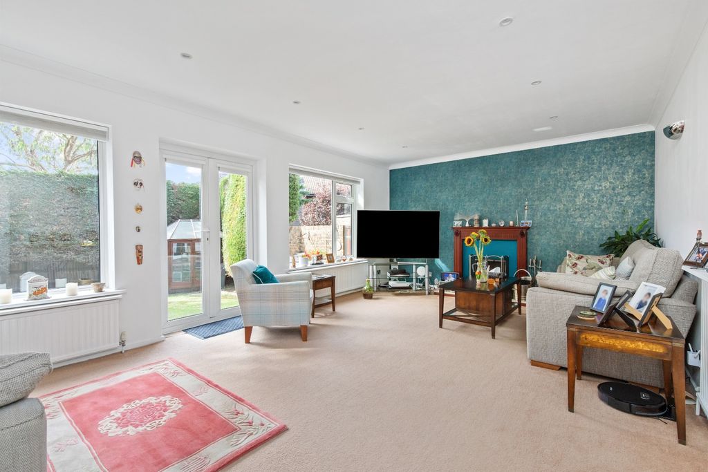 Property photo 3 of 17 4487074