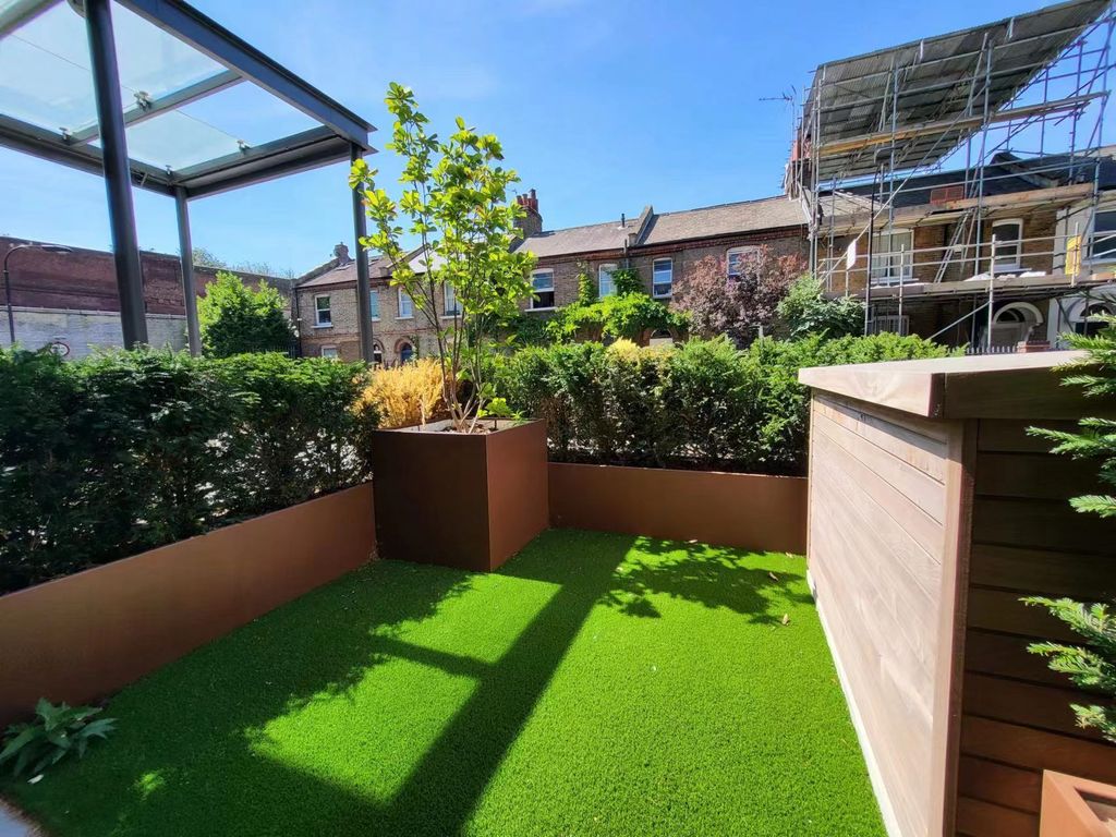 Property photo 3 of 7