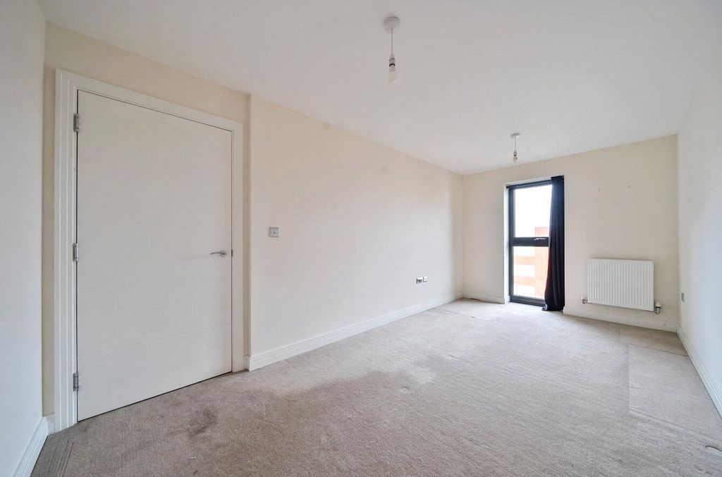 Property photo 3 of 15 Picture No. 05