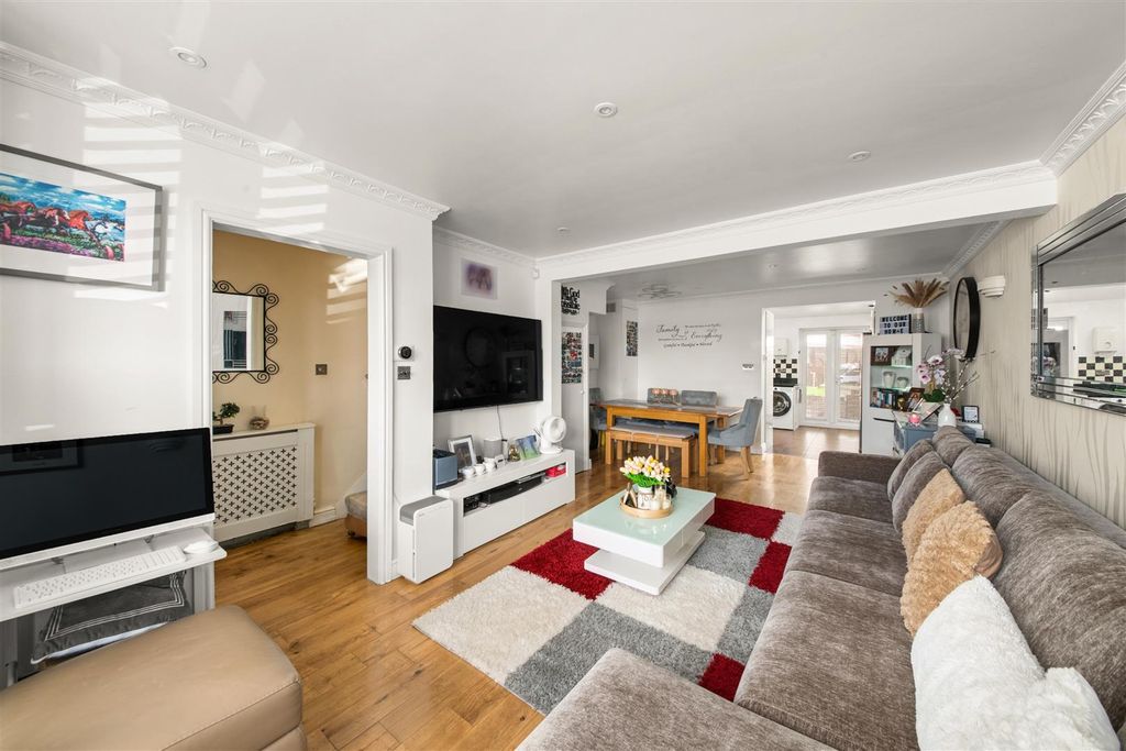 Property photo 2 of 16