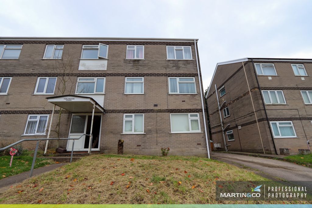 Property photo 1 of 12