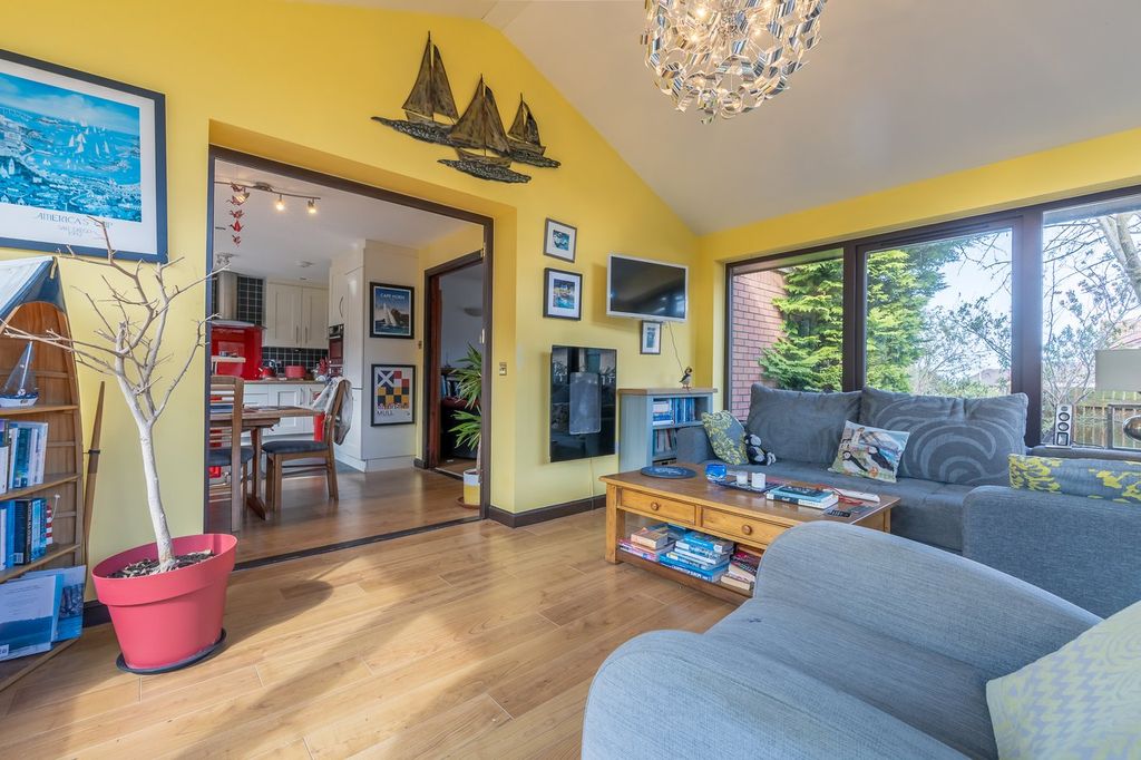 Property photo 3 of 20 Sun Room