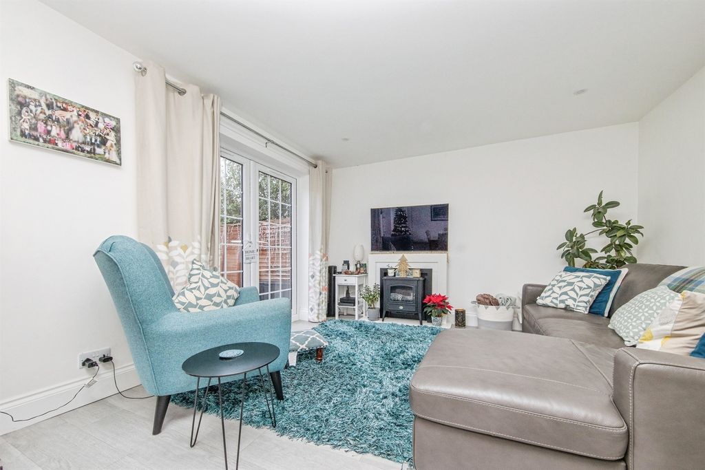 Property photo 3 of 13