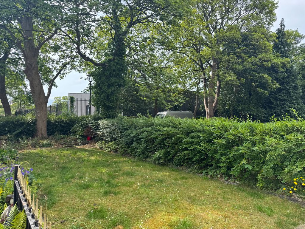 Property photo 2 of 3