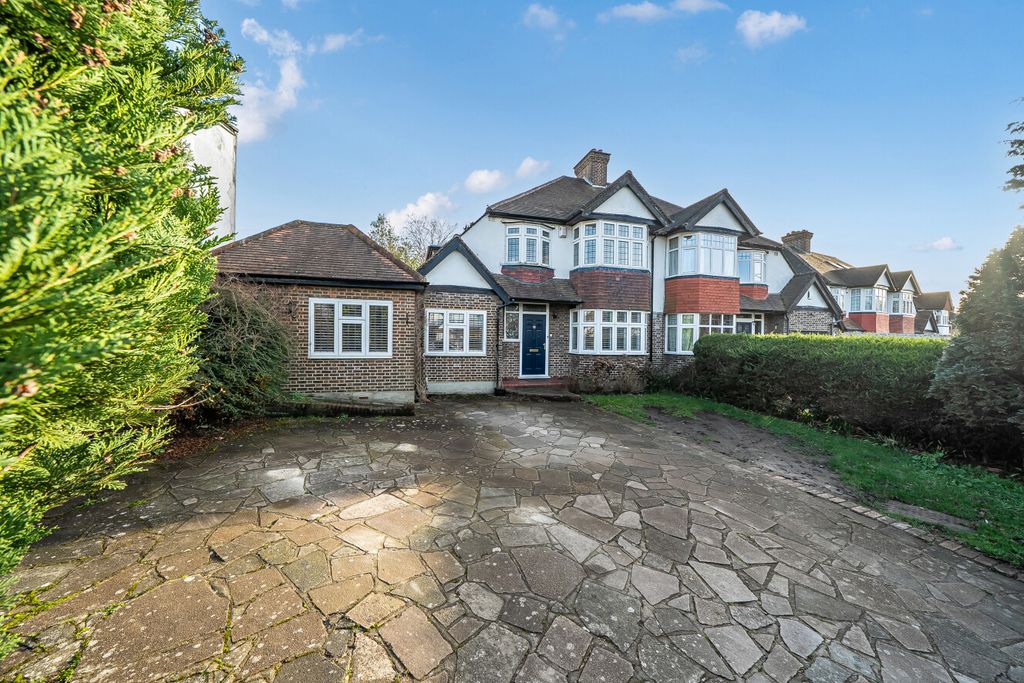 Property photo 1 of 16 1420359-1-699F2E1...