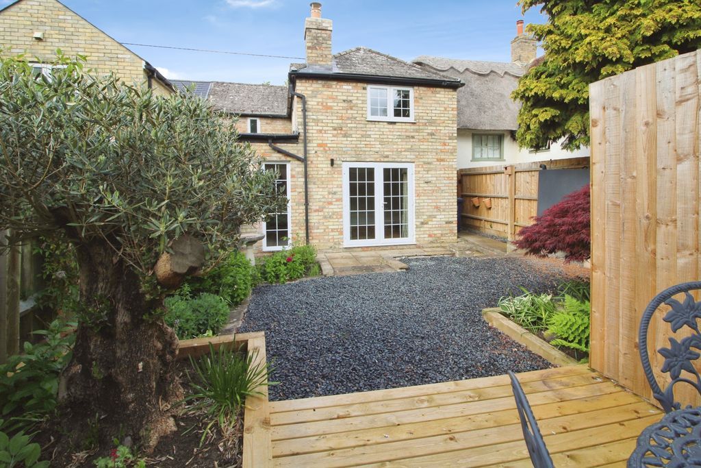 Property photo 2 of 17 Photo 24