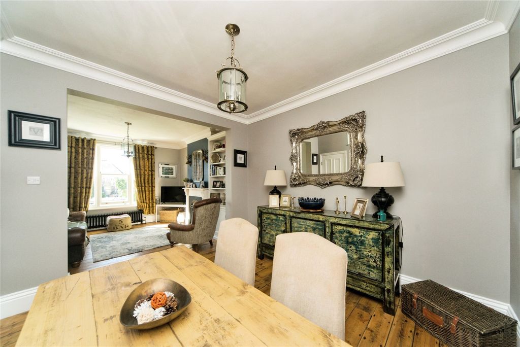 Property photo 3 of 18 Picture No. 02