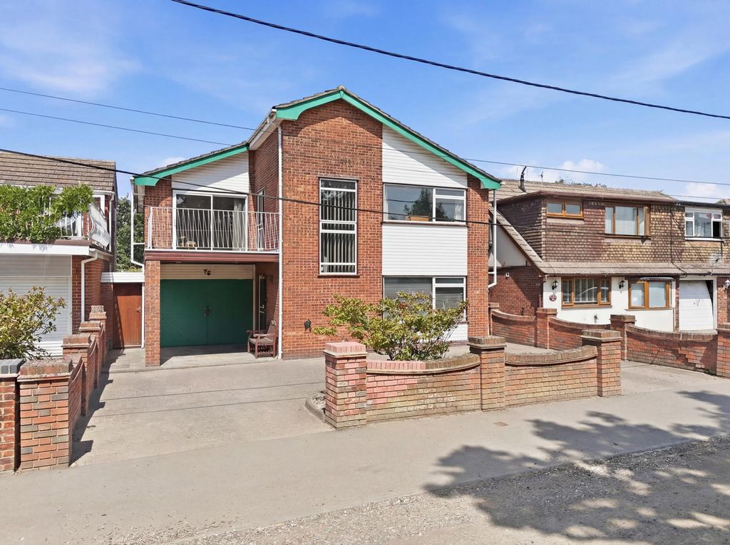 Property photo 1 of 29