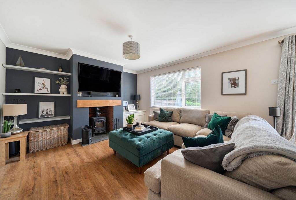 Property photo 2 of 19 1521220-17-6Aa411...