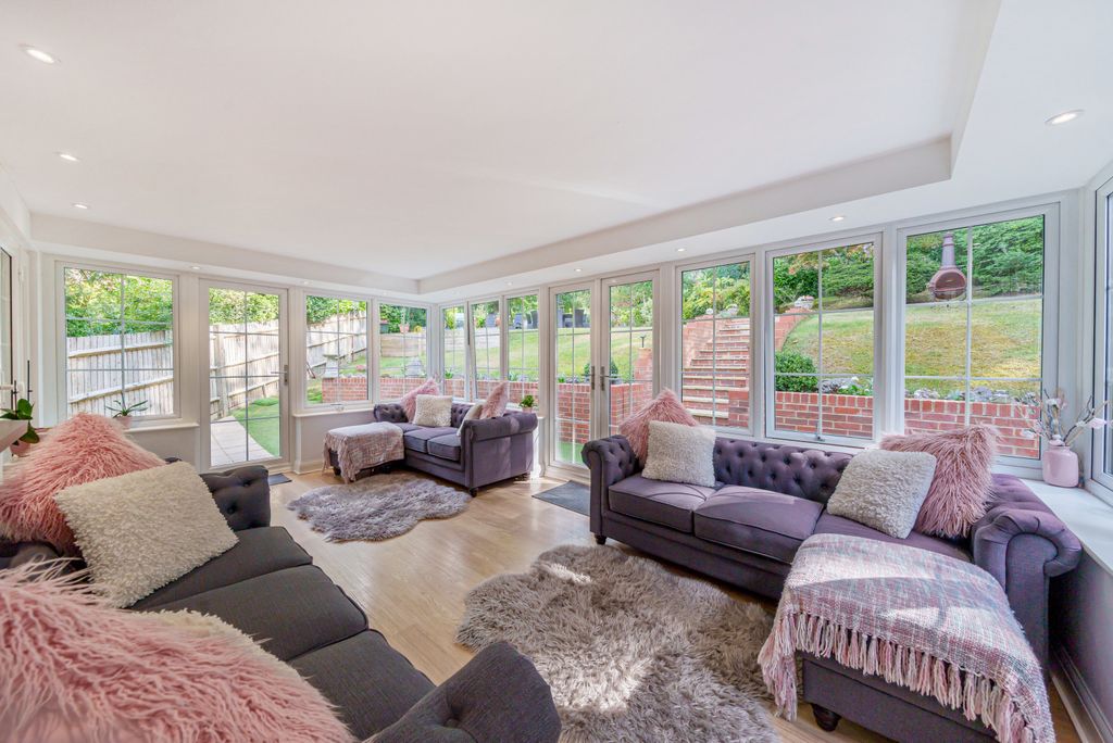 Property photo 2 of 20 Sun Room