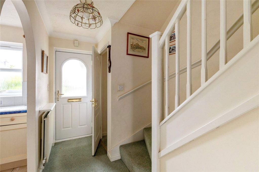 Property photo 3 of 16 Entrance