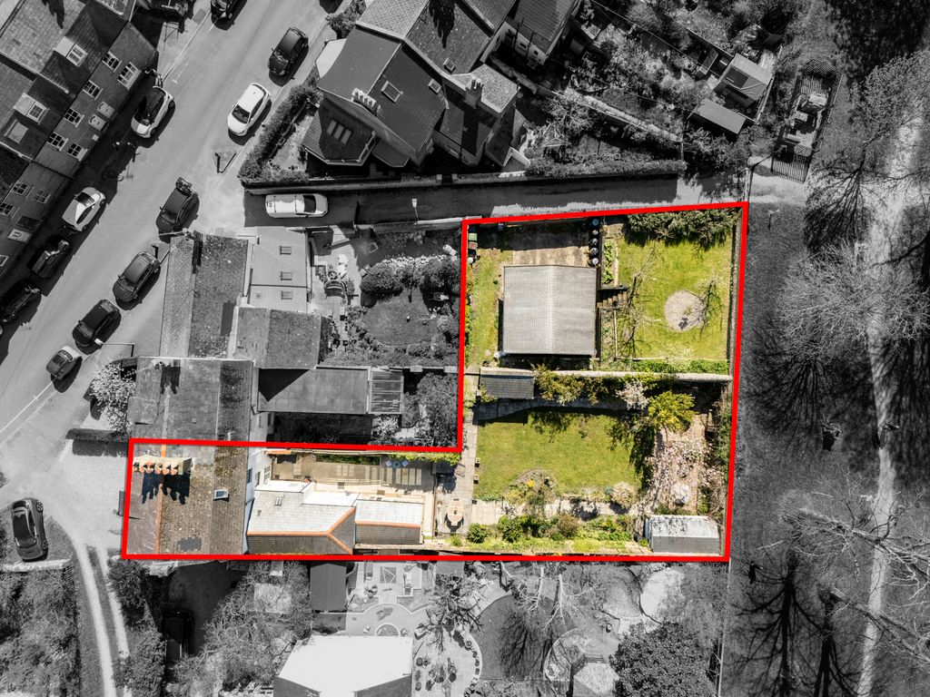 Property photo 2 of 20