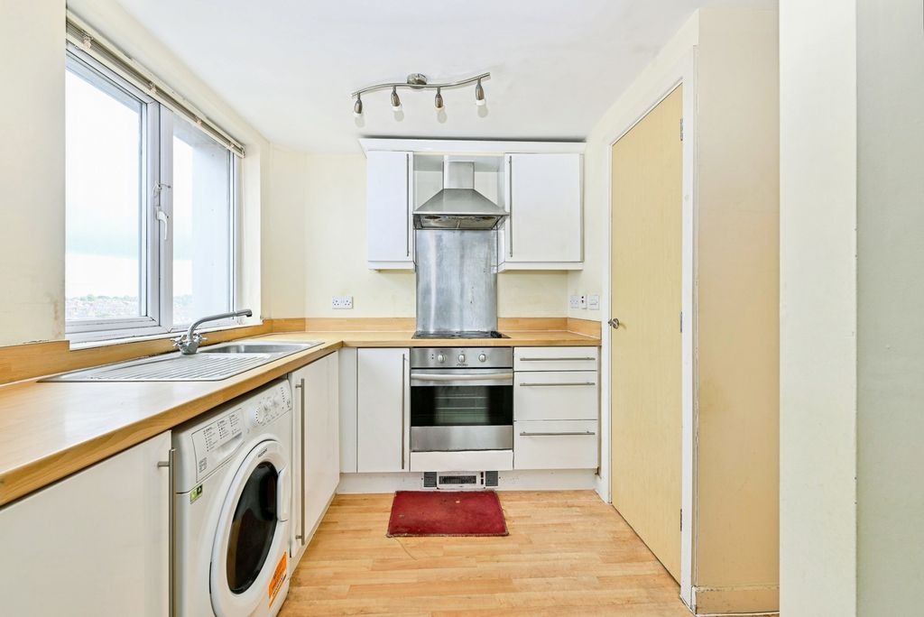 Property photo 2 of 12 Pbox-Img.Jpg