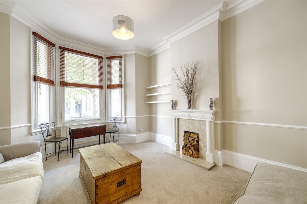 Property photo 1 of 6