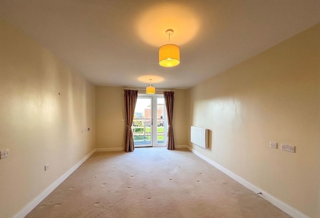 Property photo 3 of 10