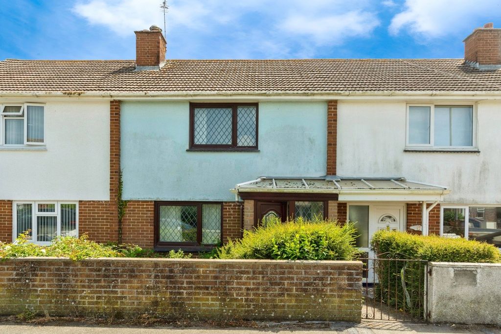 Property photo 1 of 15 Peacock Avenue