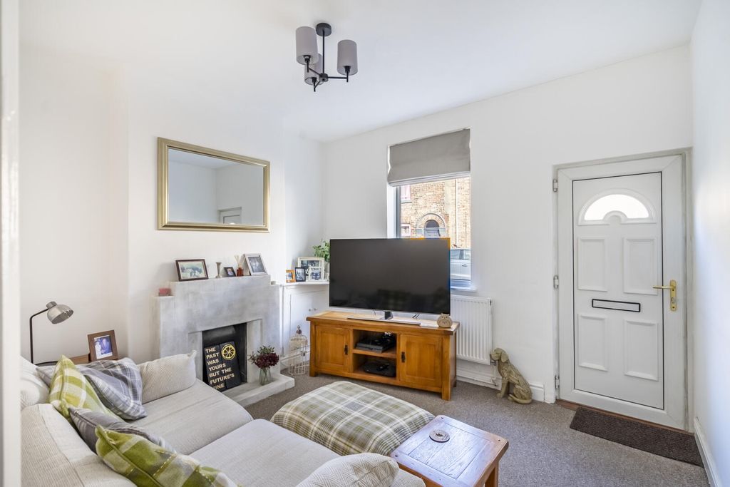 Property photo 2 of 14 Living Room