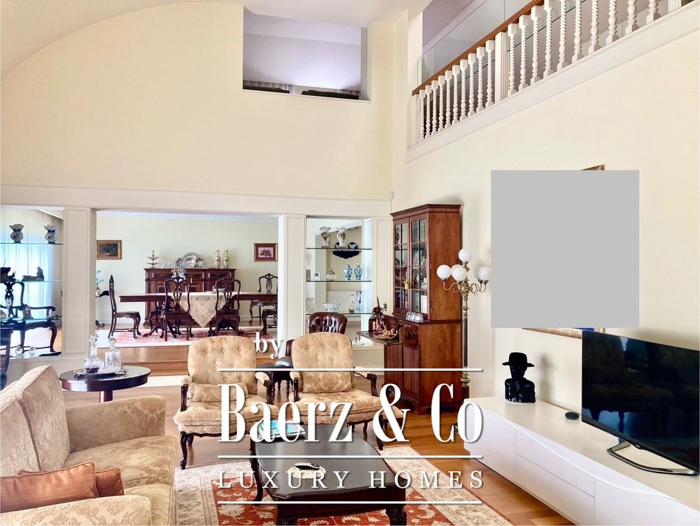 Property photo 1 of 44