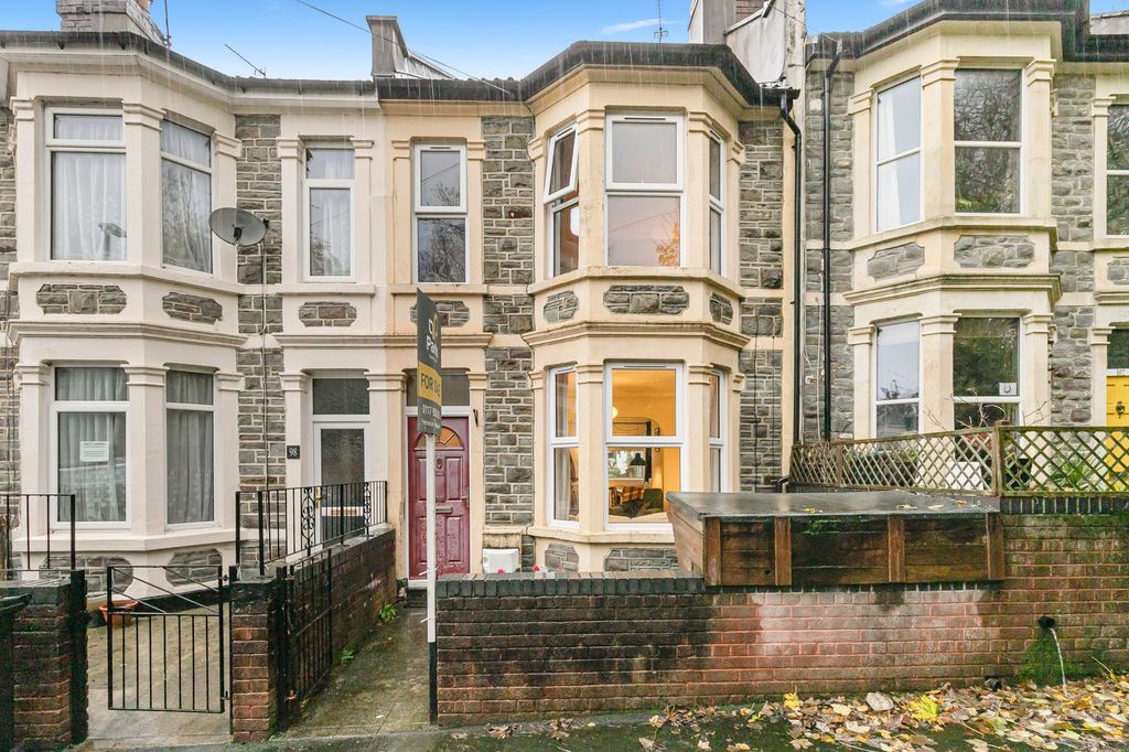 Property photo 1 of 24