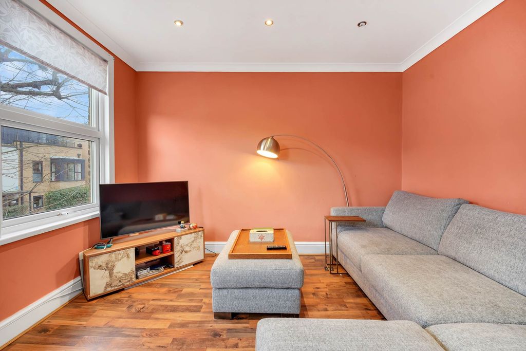 Property photo 2 of 19