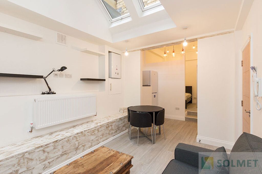 Property photo 1 of 8 1