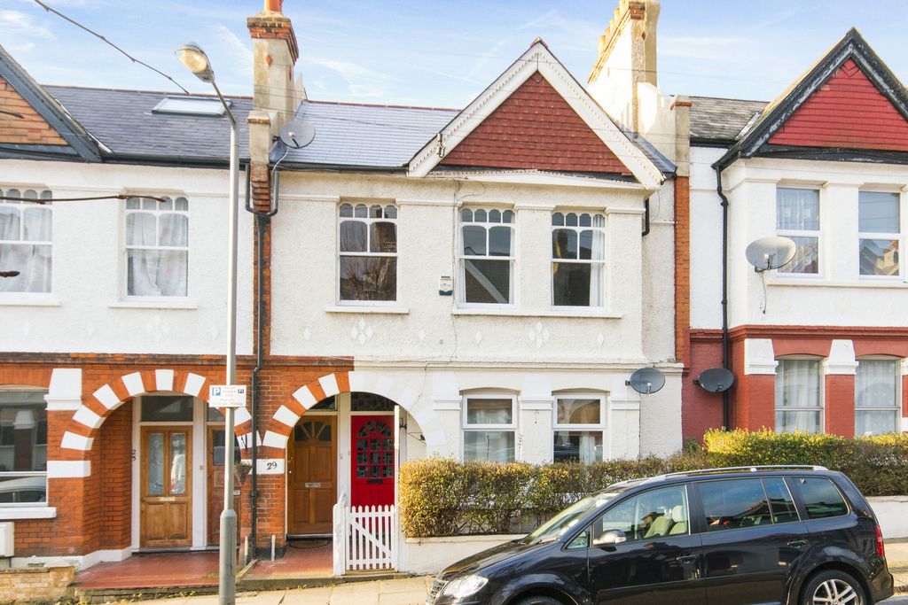 Property photo 1 of 9 Photo 2