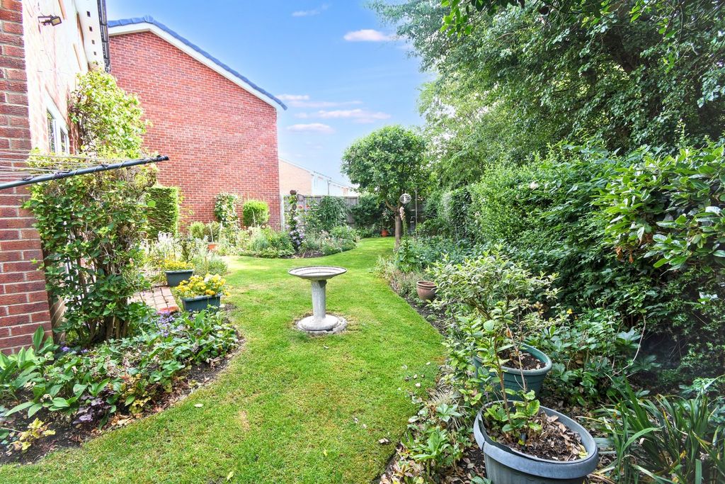 Property photo 3 of 26