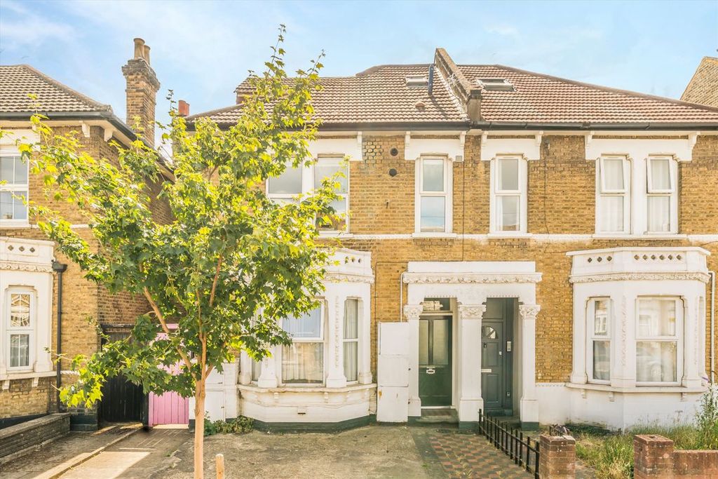 Property photo 1 of 7