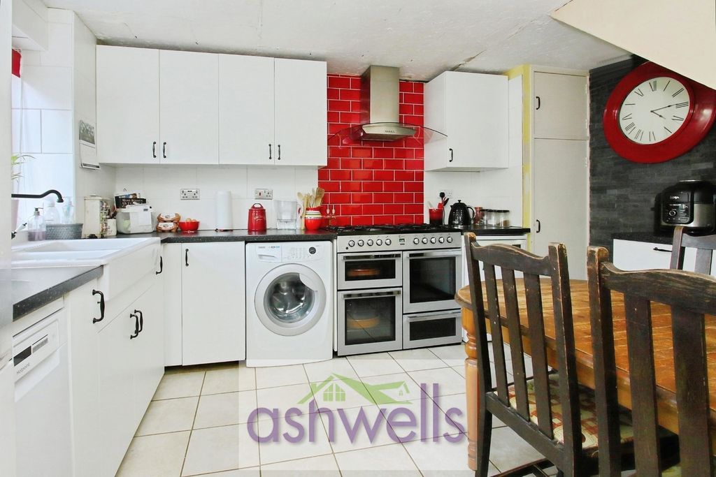 Property photo 2 of 14 Pbox-Img.Jpg