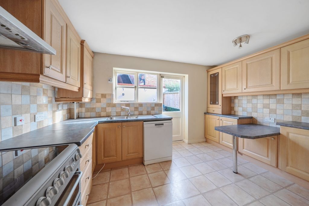 Property photo 2 of 9 02