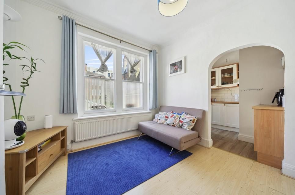 Property photo 3 of 10 3.Jpg