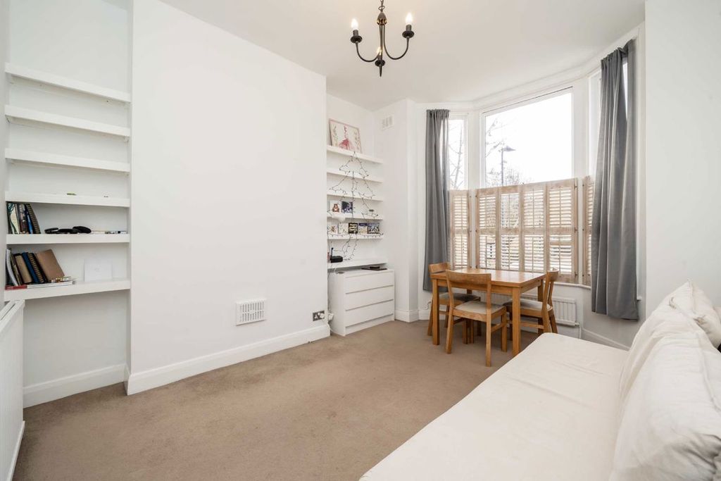 Property photo 2 of 4