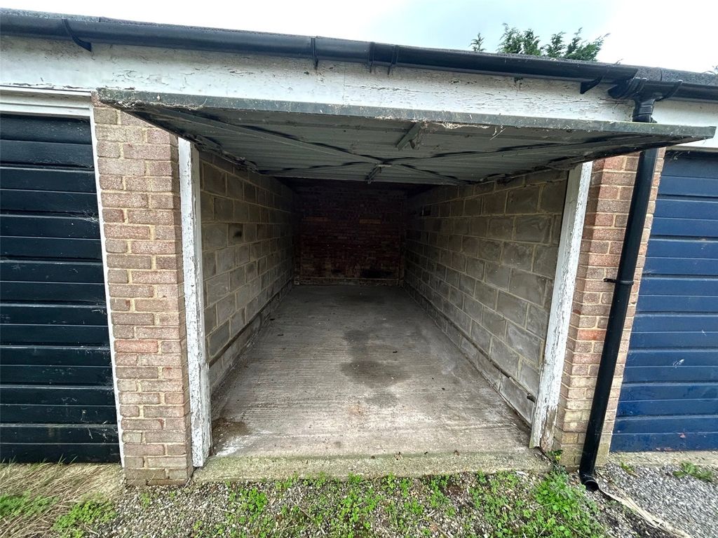 Property photo 2 of 3 Picture No. 01