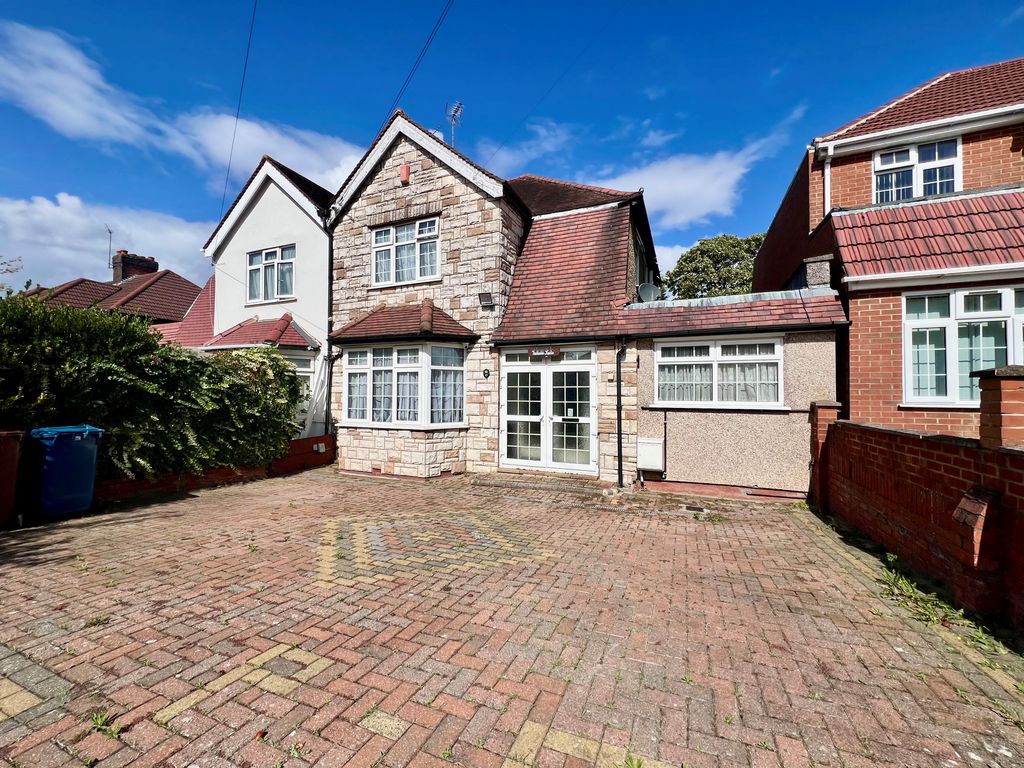 Property photo 1 of 16 Hw49