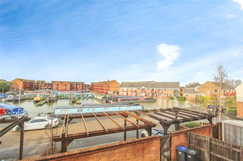 Property photo 2 of 19 Picture No. 04