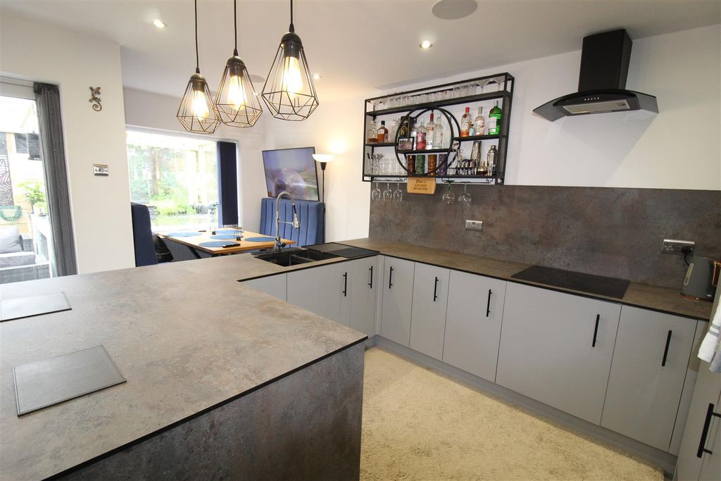 Property photo 3 of 19 Img_8696.Jpg