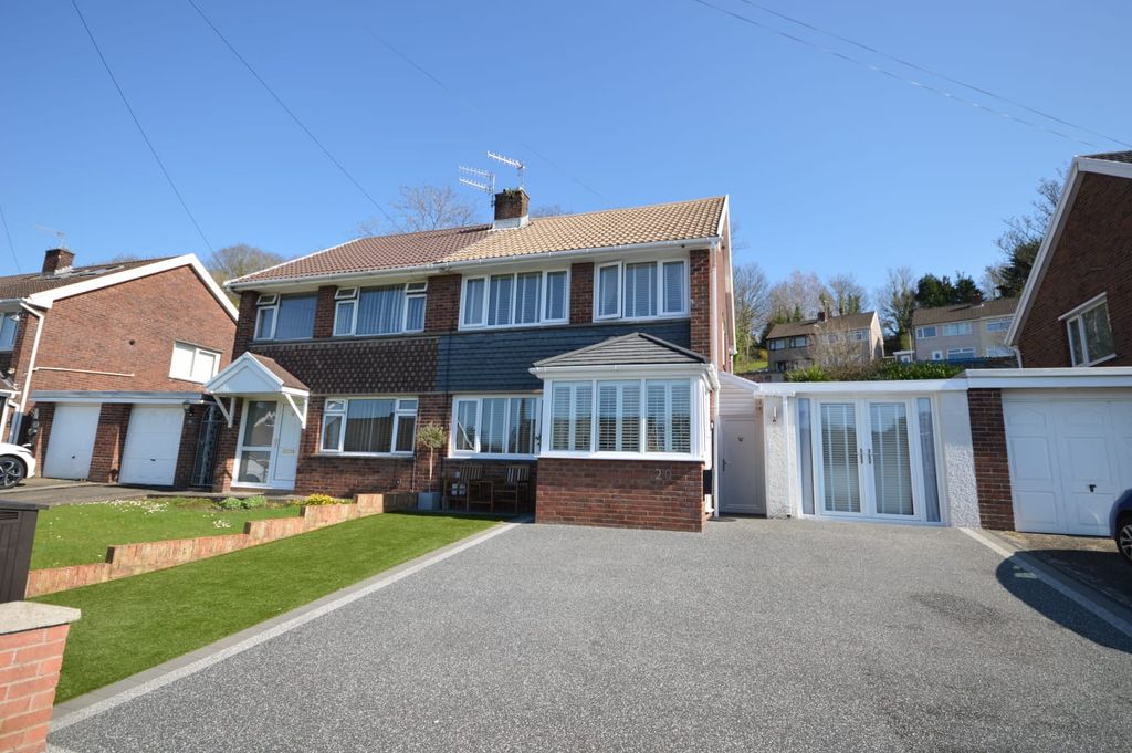 Property photo 1 of 29