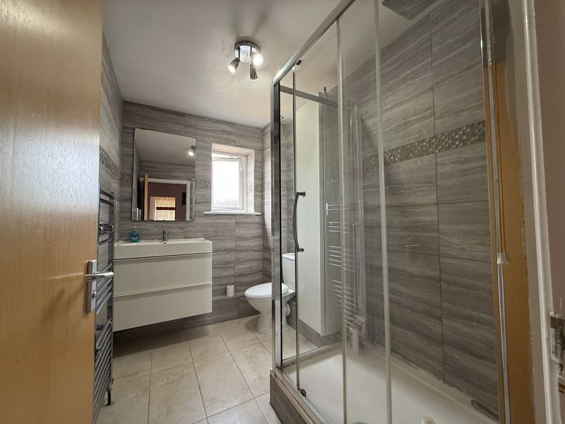 Property photo 1 of 7 Photo 7