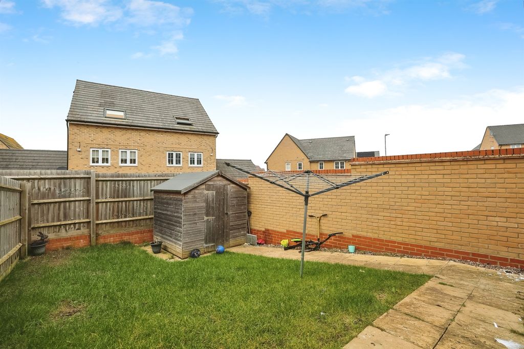 Property photo 2 of 15
