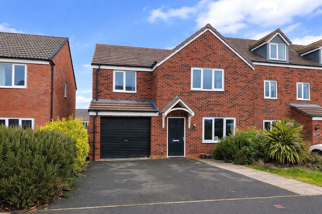 Property photo 1 of 20 Picture No. 04