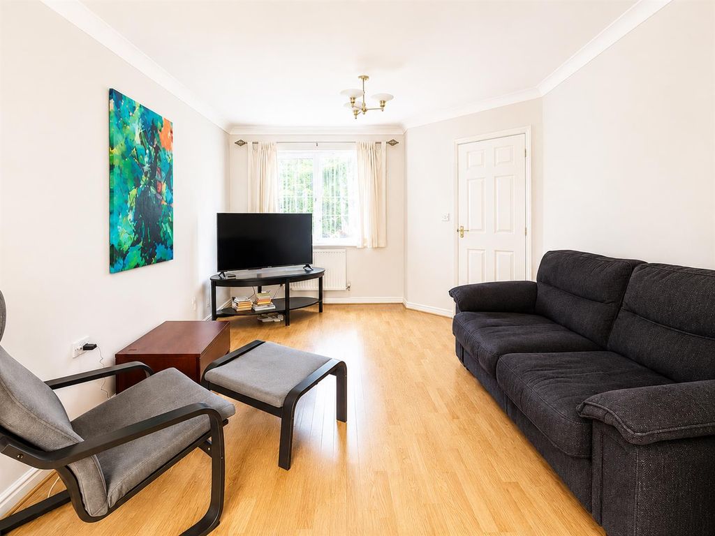 Property photo 3 of 9 Ae2Afbc3-Bef9-4022-8B67-Ede5Cba830c2.Png